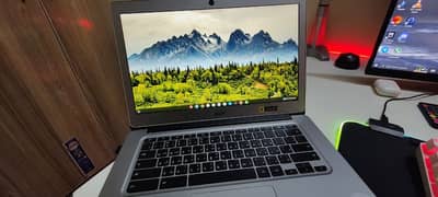 Chromebook 10/10 condition almost new
