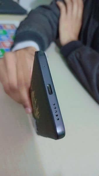 Xiaomi Redmi Note 11 with Box, Original Charger, Original Backcover 6