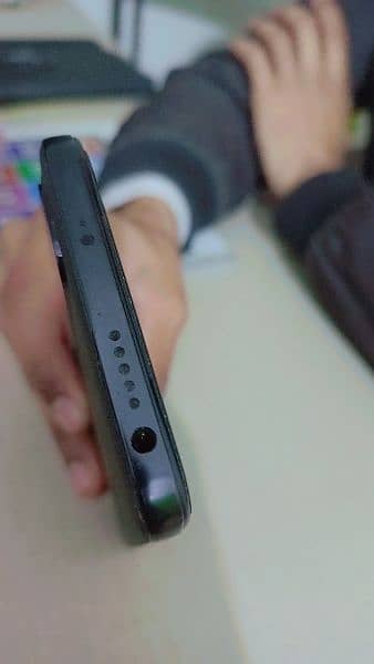 Xiaomi Redmi Note 11 with Box, Original Charger, Original Backcover 9