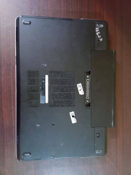 dell e6540 laptop 4