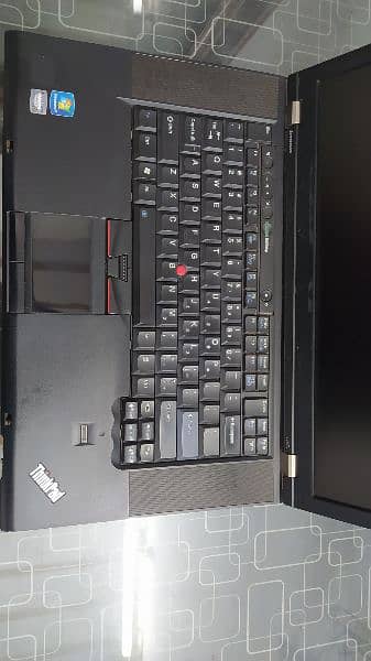 Lenovo ThinkPad Model T520 - Core i5 2nd gen - 8GB Ram - 320GB HDD 4