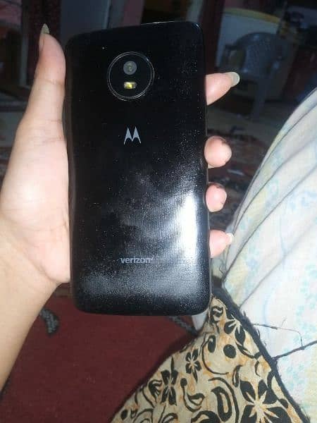 moto e4 2