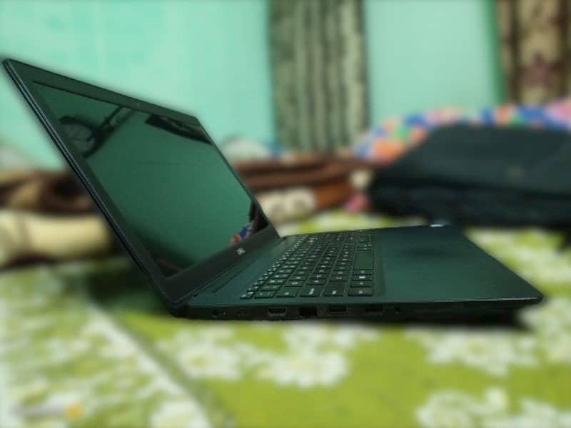 Dell laptop Core i5-8th Generation 1