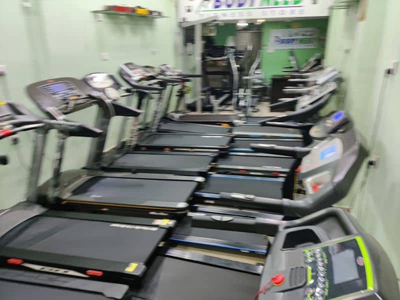 Slightly used Treadmills Ellipticals Exercise cycling home gym 19