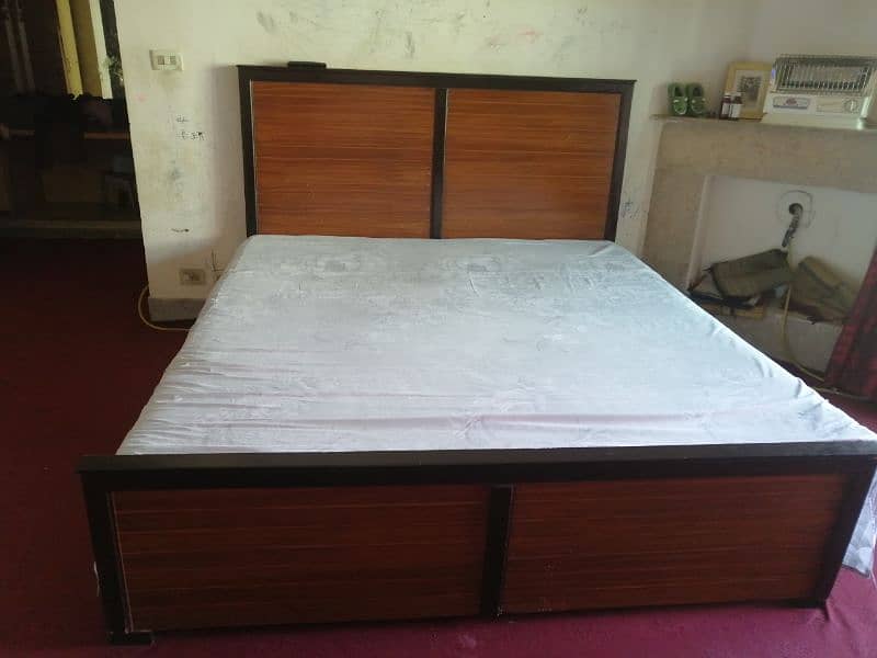 two king size double beds without mattress 4