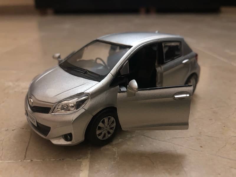 Toyota Yaris/Vitz Diecast Model Car 2