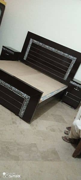 Bed set / king size bed / double bed / wooden bed / bed / side tables 6