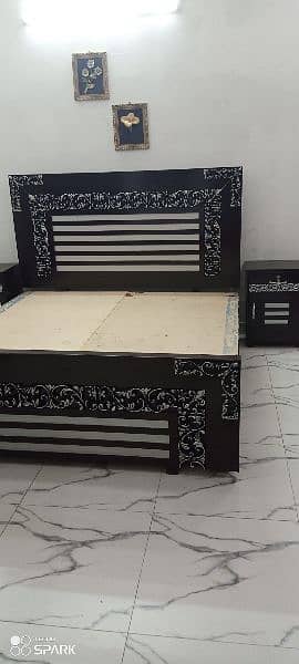 Bed set / king size bed / double bed / wooden bed / bed / side tables 8