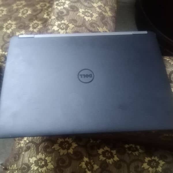 Dell laptop 0