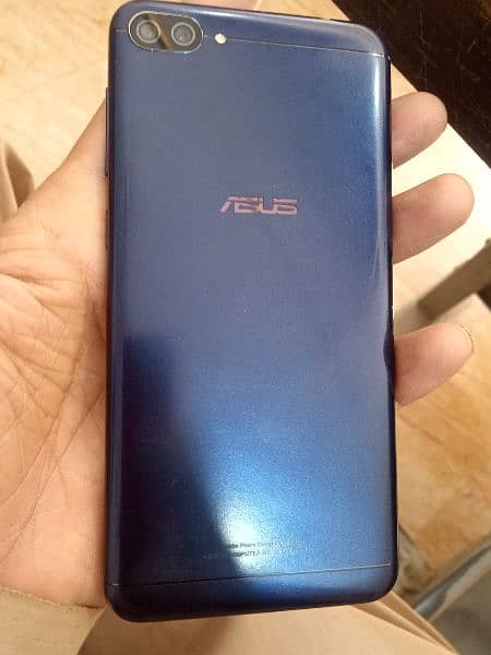 Asus Zenfone 4 max 1