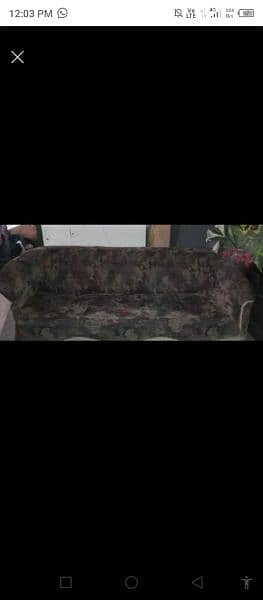 5 seator sofa set only back cover damage ha 2