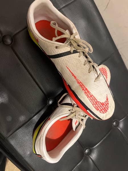 football shoes for sale contact Num: ‪+92 328 2088522‬ 1