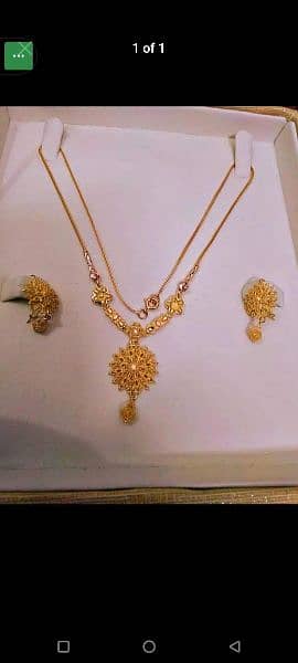 gold chains necklace loket sets available 7