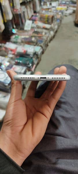 Iphone 8 plus pta approved 2