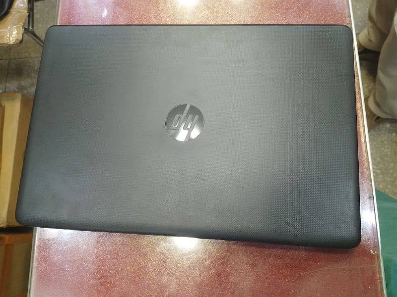 HP 15 BS core i5 7th gen 128ssd 750hdd 2GB graphics card 10/10 0