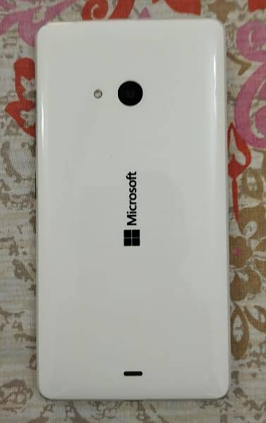 Microsoft Lumia 540 1