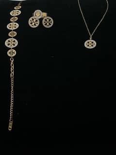 Tory Burch jewelry set