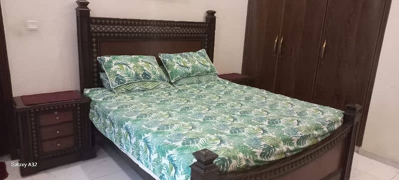 king size Bed 6