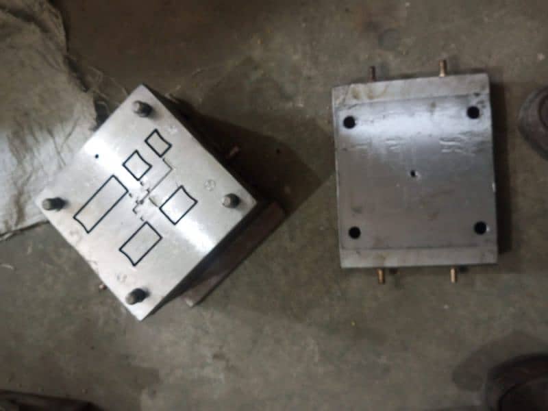 Plastic Rebar Spacer Mould 1