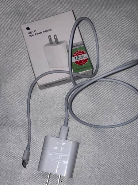Apple Iphone 20W USB -C cable 1