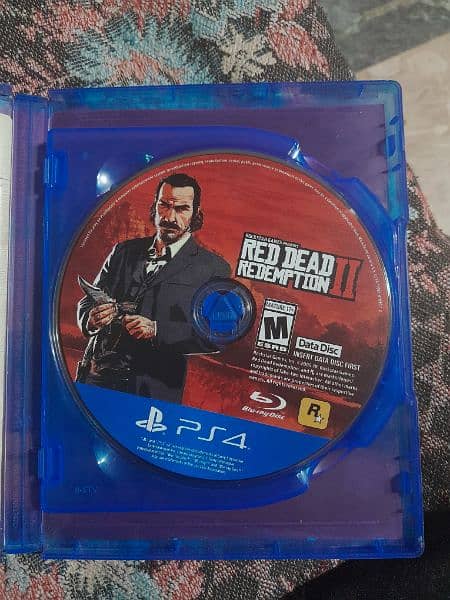 RDR2 FOR SALE .  THE DISC HAS BEEN TAKEN CARE FINE . 10/10 CONDITION 2