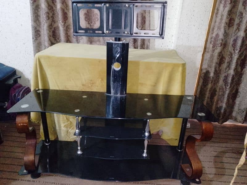 LED Stand for Sale in very Gud Condition 0
