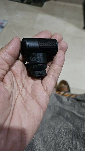 Sony ECM-G1 Ultracompact Camera-Mount Vlogger Shotgun Microphone 1