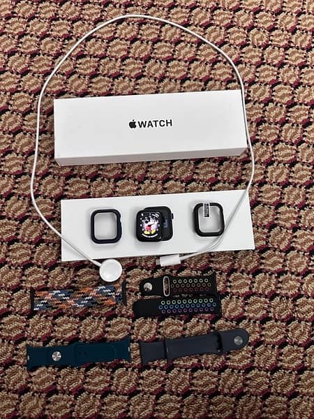 Apple Watch SE 2nd Generation 2023 40mm Black Aluminium 0