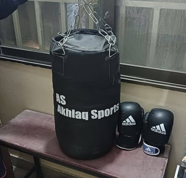 punching bag with gloves 0