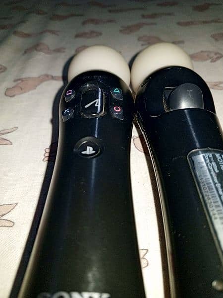 PS VR CONTROLLERS 2