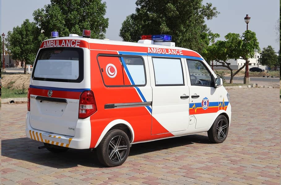 DFSK Prince Mini Ambulance 4