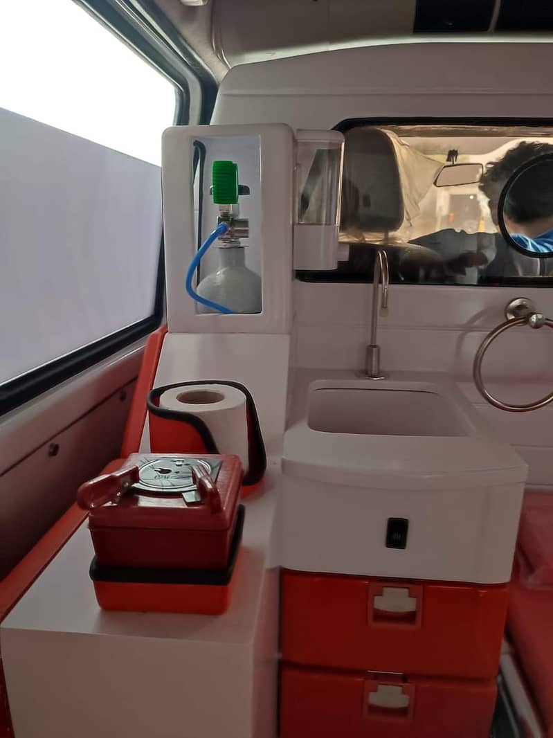 DFSK Prince Mini Ambulance 5