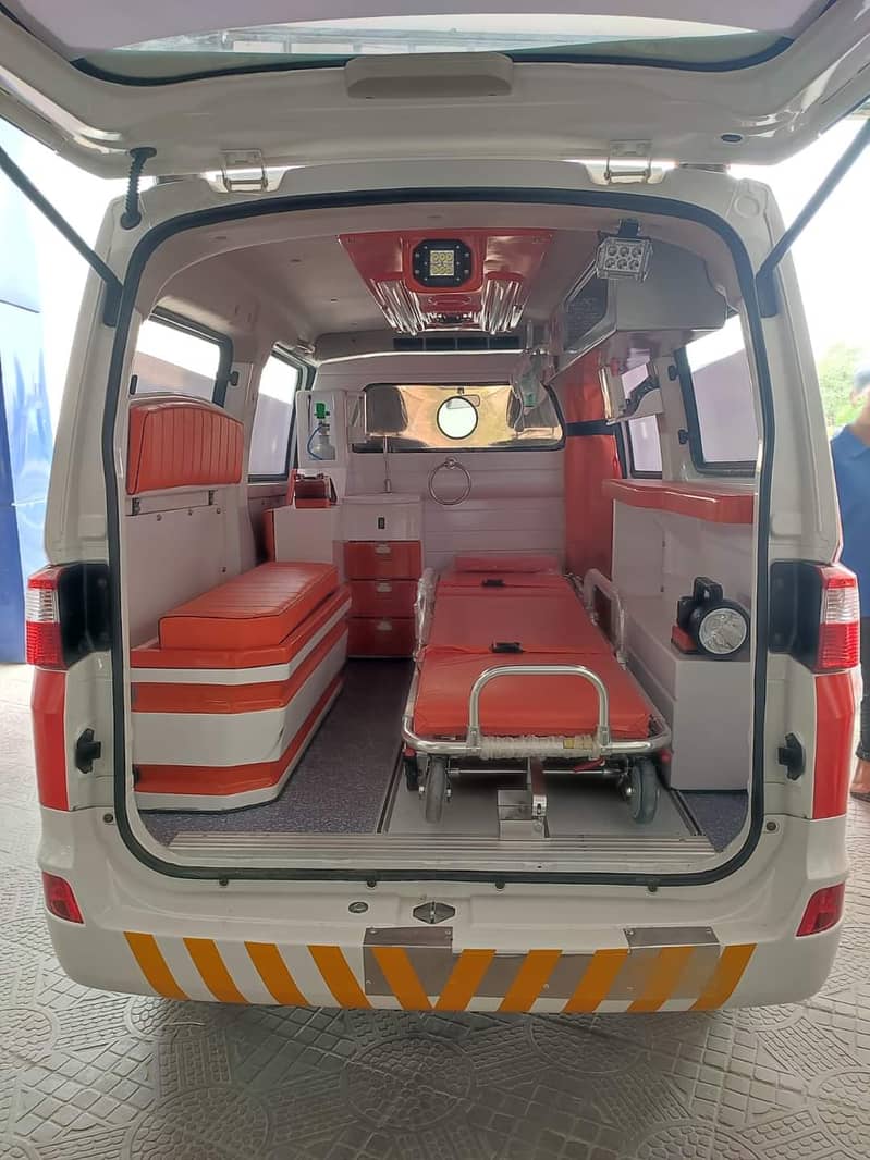 DFSK Prince Mini Ambulance 6