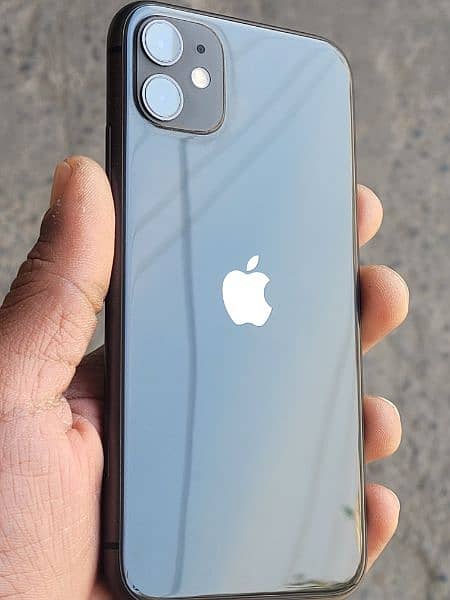 Iphone 11 64 gb [8 months] Official warranty 100% Battery Health 0