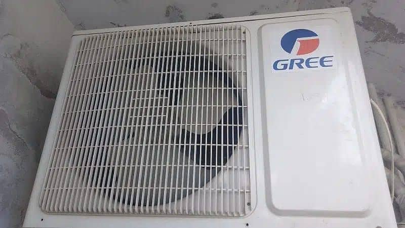 GREE 1.5 ton Inverter Ac heat and cool R410 GASS 1
