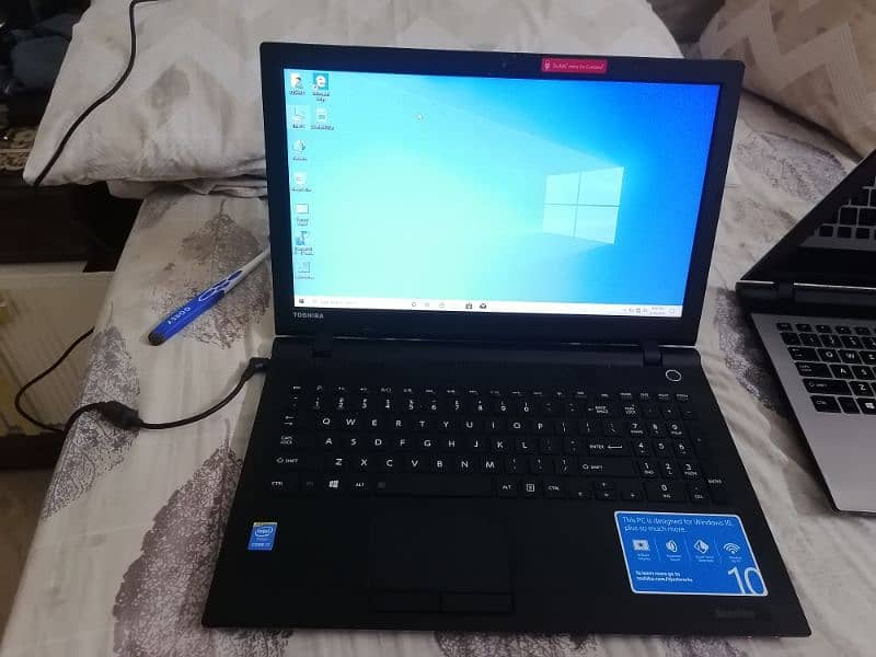 Toshiba satellite  core i7 5th gen, 8 gb ram, 180 gb ssd 1