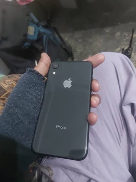 iphone XR 0