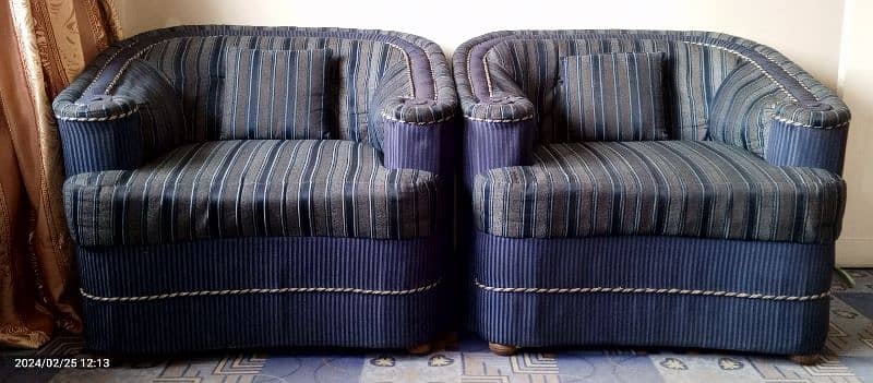 5 Seater Good Quality Blue Color Sofa Set. 0