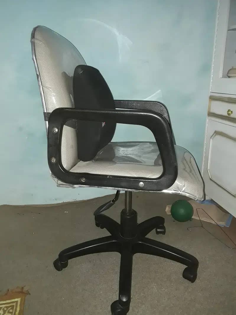 Revolving chair 1