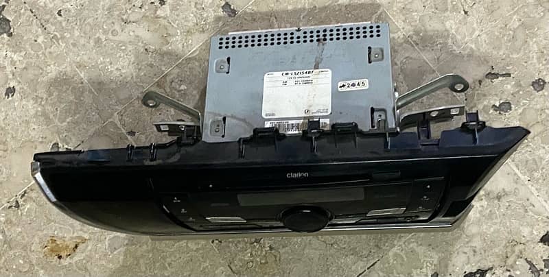 Clarion Toyota Corolla Audio System  “GENUINE” 4