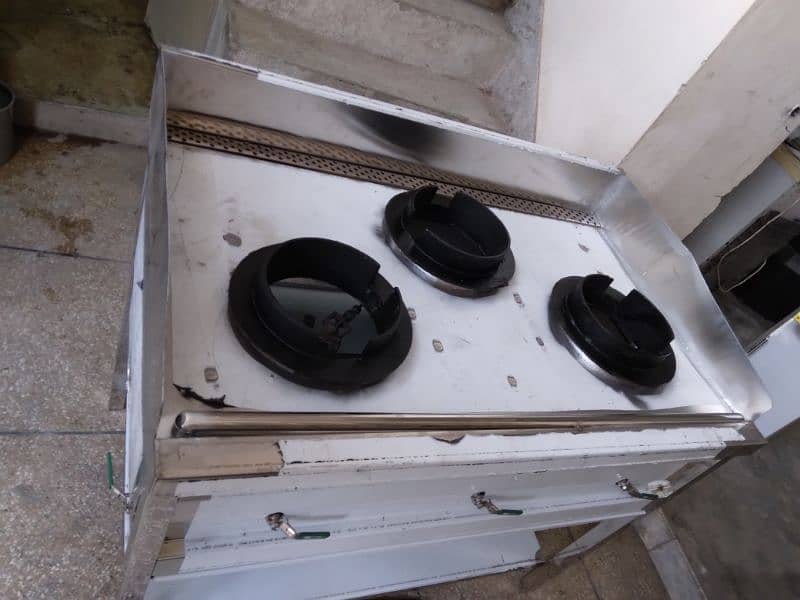Chinese stove 3 burners  size 30x48 with water system 5