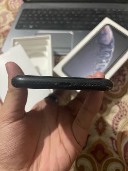 IPhone XR 128gb With Box NON PTA 3