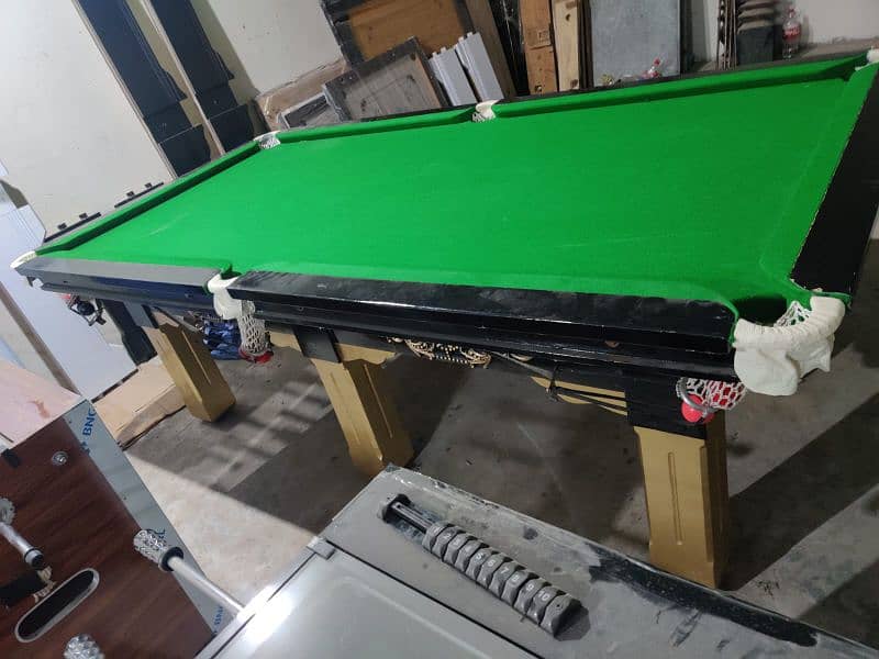 pool table snooker. 3