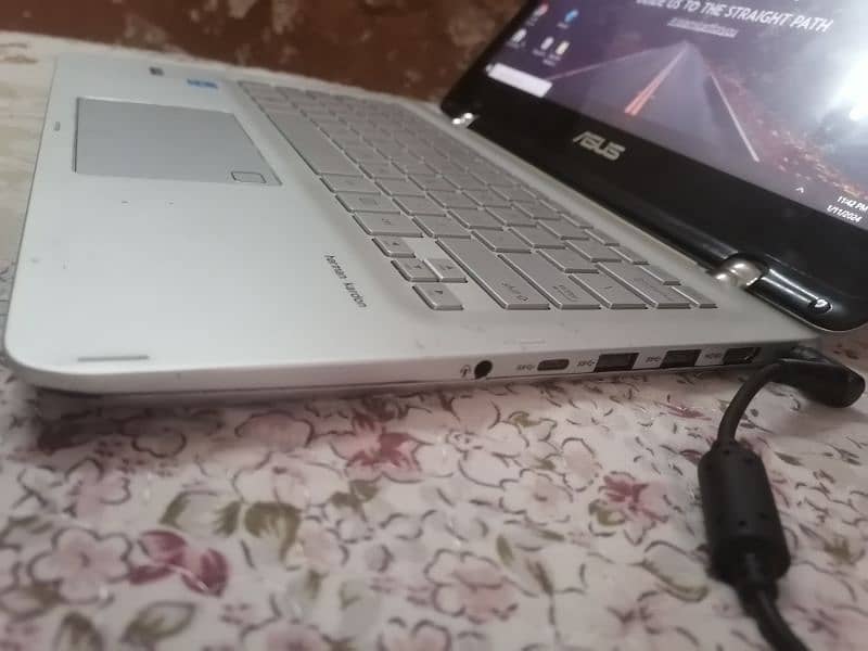 Asus core i5 17th generation 360 touch 6