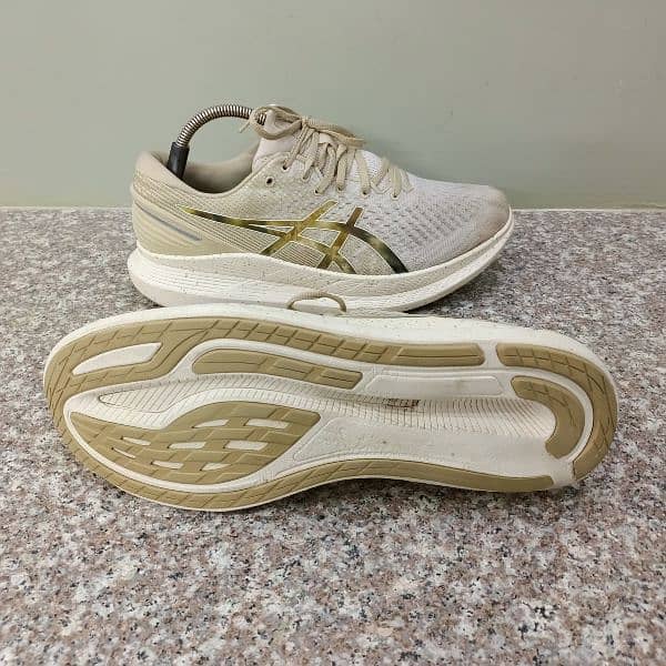 original Asics Glide ride 2 model: 2021 4