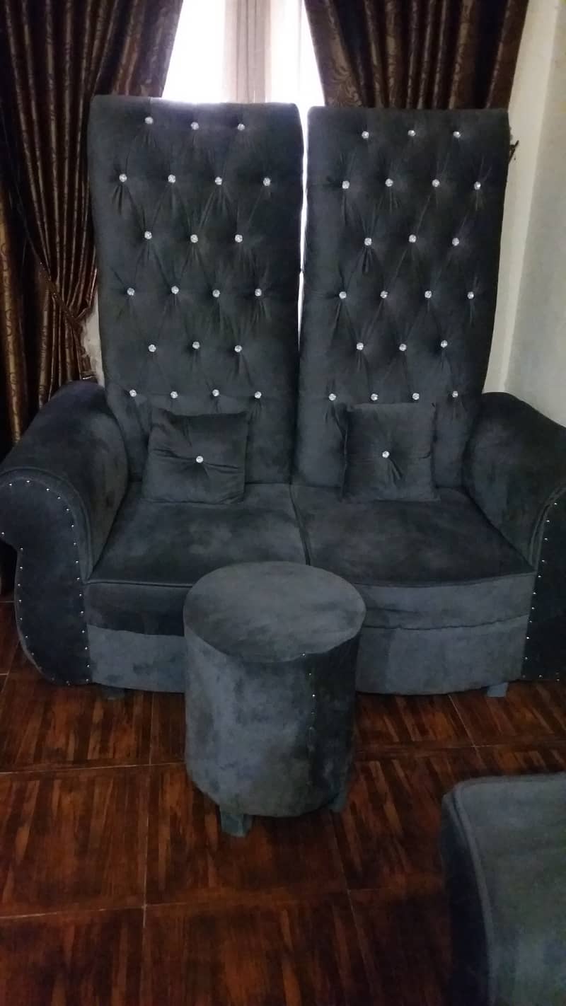 6 seater sofa with cousins and 2 royal chairs with stool and cousins 11