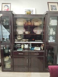 showcase in good condition for sale 0