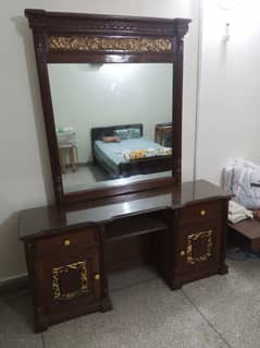 Dressing table with 2 bedside tables