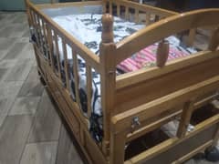 BABY'S COT WITH REASONABLE PRCE. 0