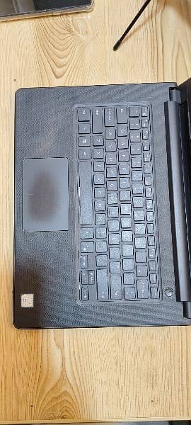 Dell Laptop Core i7, 7th Generation 3